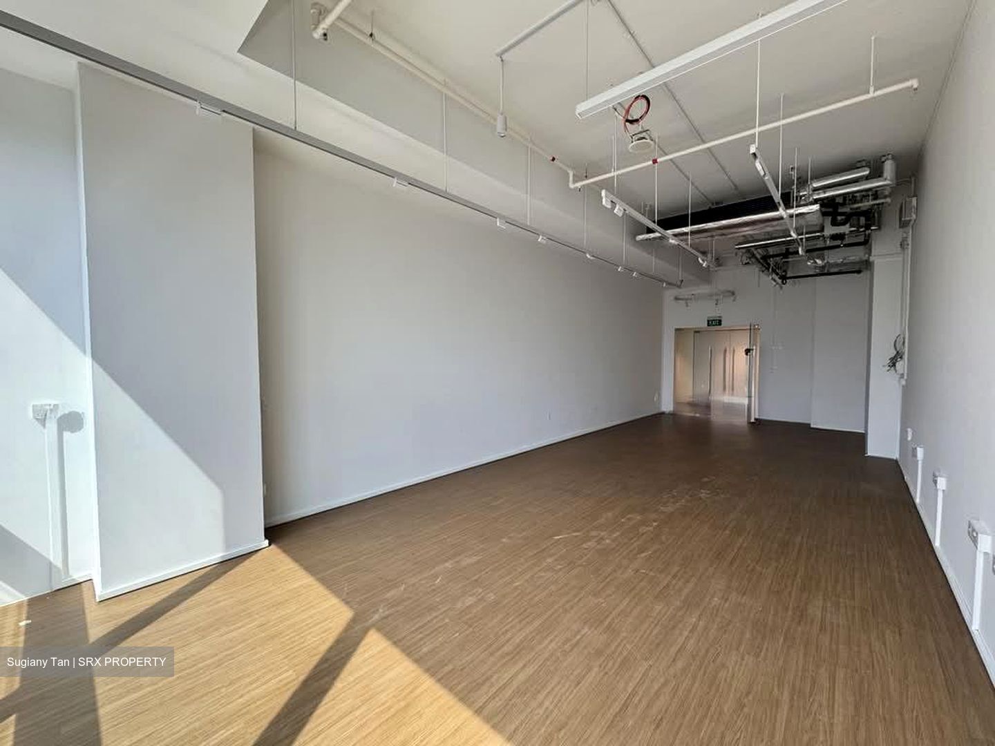 Woods Square (D25), Office #575765571